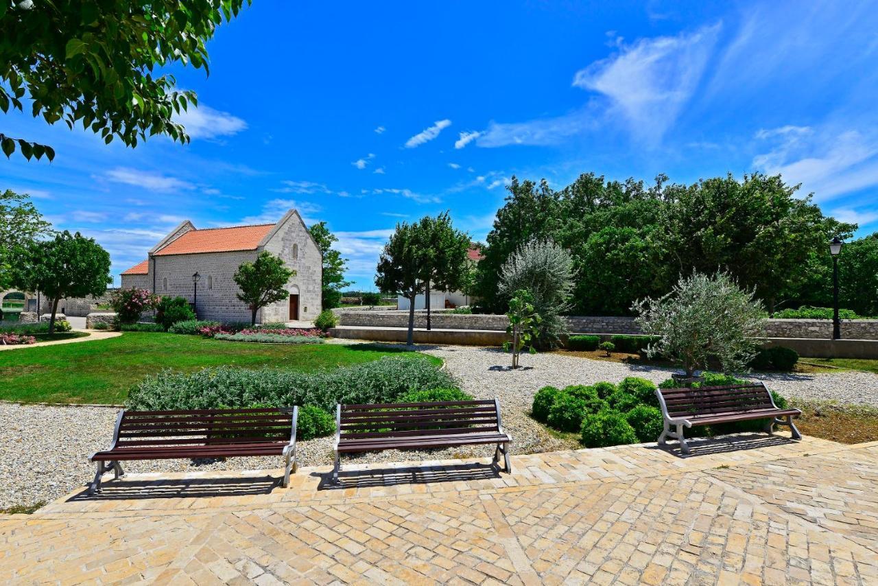 Apartment Lea Нін Екстер'єр фото